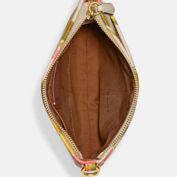 Kitt Messenger Crossbody With Floral Print - Picture 4 of 5